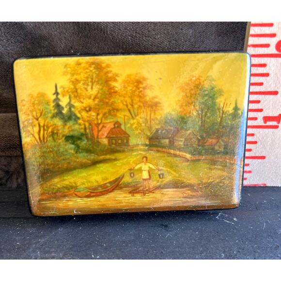 Fedoskino Russian Lacquer Box Signed Hand Painted Village Scene USSR 1983 Cert - Picture 3 of 10